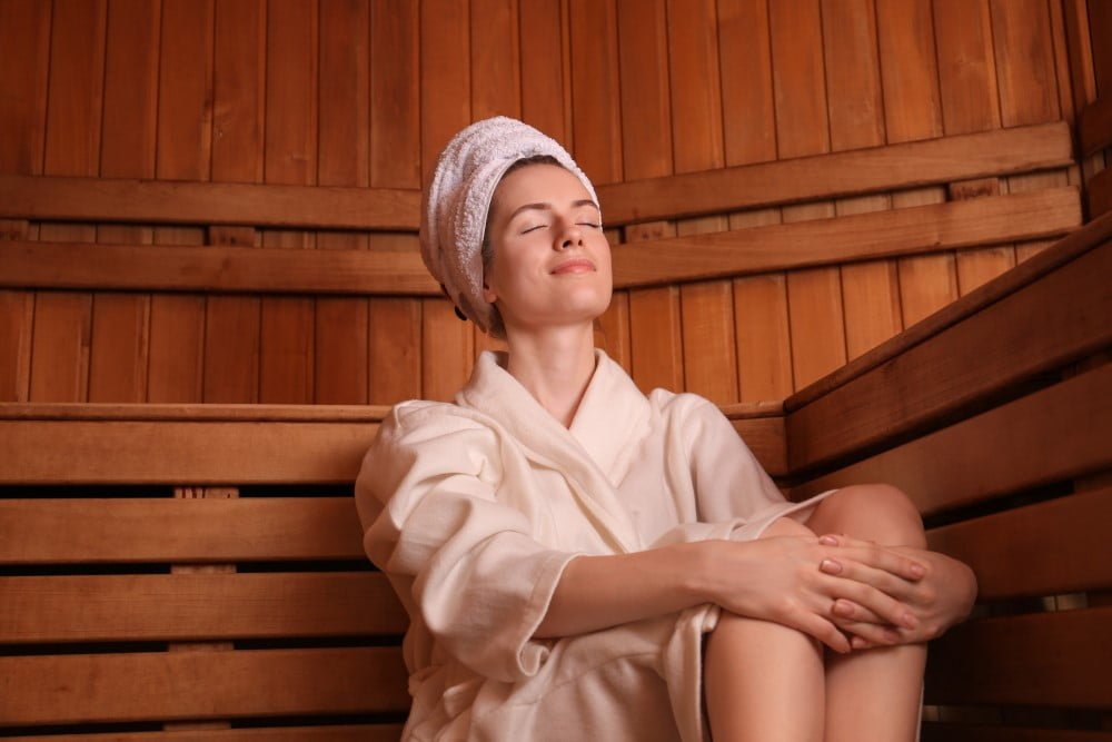 Kvinde i sauna